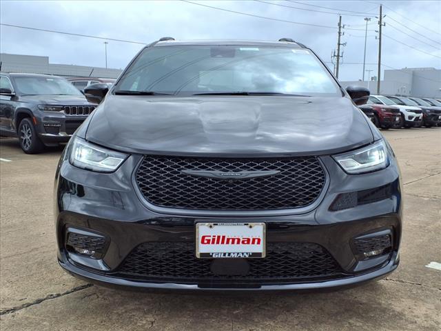 2025 Chrysler Pacifica Plug-In Hybrid Premium S Appearance