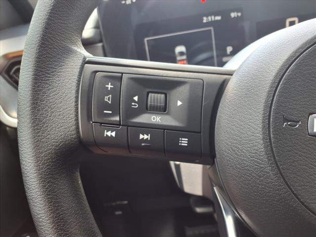 2025 Nissan Kicks S