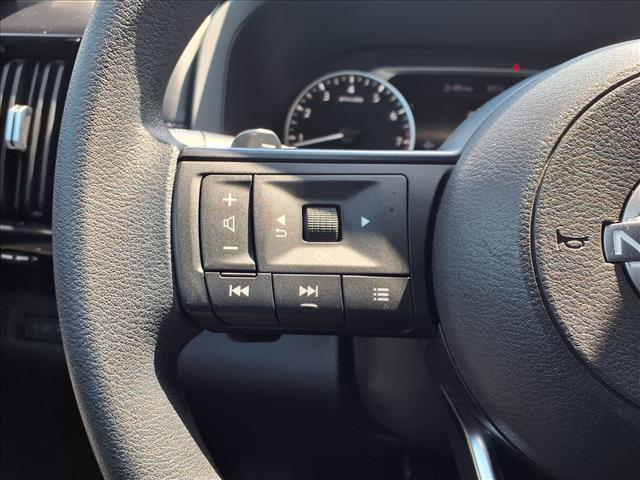 2023 Nissan Pathfinder S