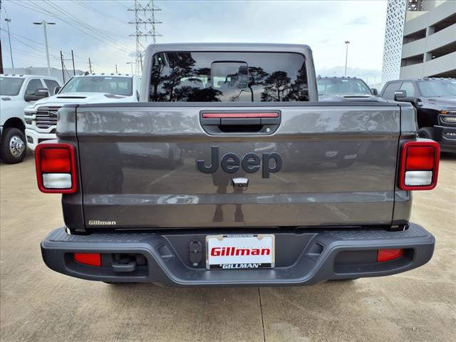 2025 Jeep Gladiator NightHawk