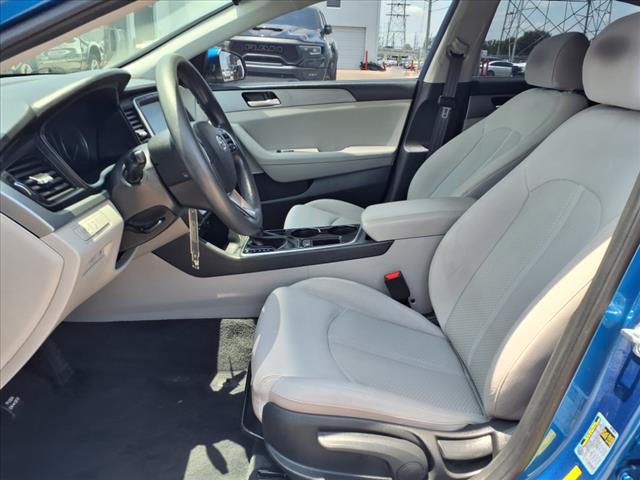 2018 Hyundai SONATA SE