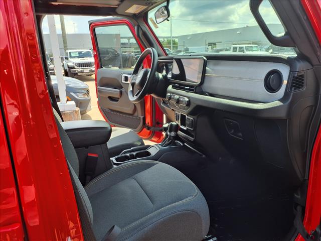 2024 Jeep Gladiator Sport