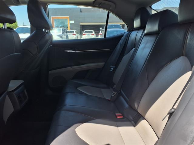 2020 Toyota Camry Hybrid XLE