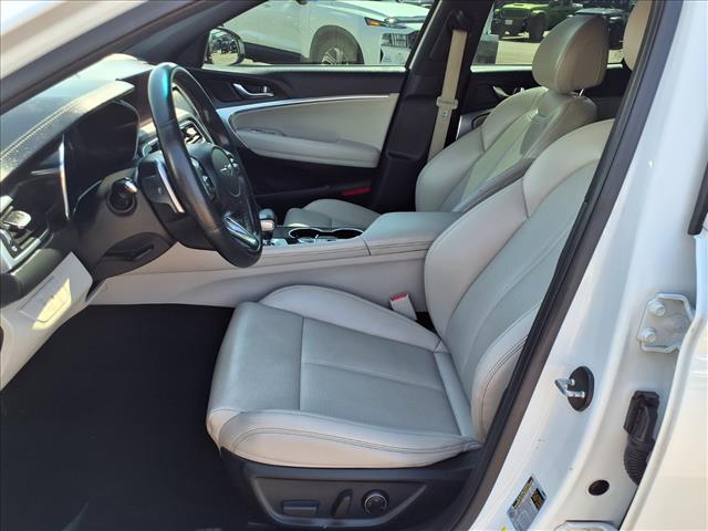 2022 Genesis G70 2.0T