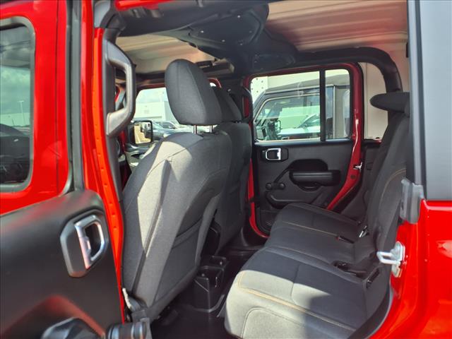 2024 Jeep Gladiator Sport