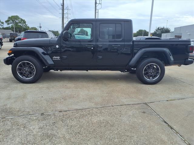 2023 Jeep Gladiator Overland