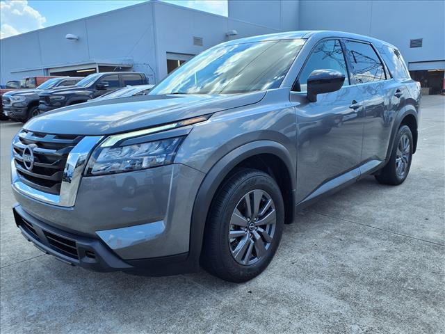 2023 Nissan Pathfinder S