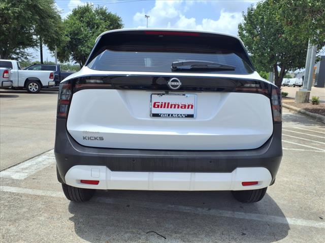 2025 Nissan Kicks S