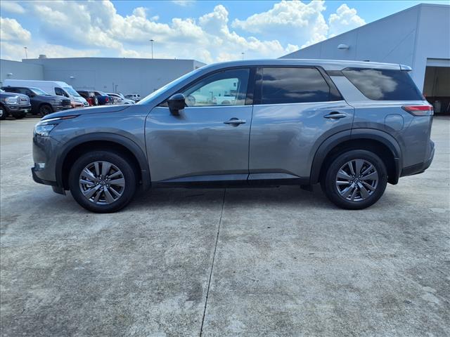 2023 Nissan Pathfinder S