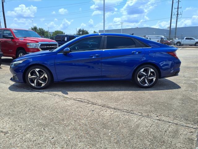 2022 Hyundai ELANTRA SEL