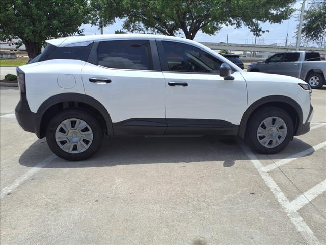 2025 Nissan Kicks S