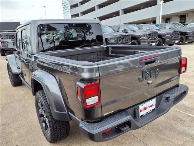 2025 Jeep Gladiator NightHawk