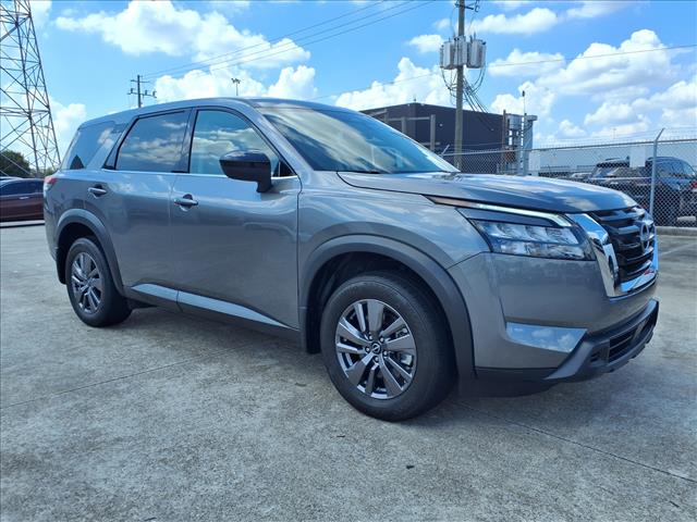 2023 Nissan Pathfinder S