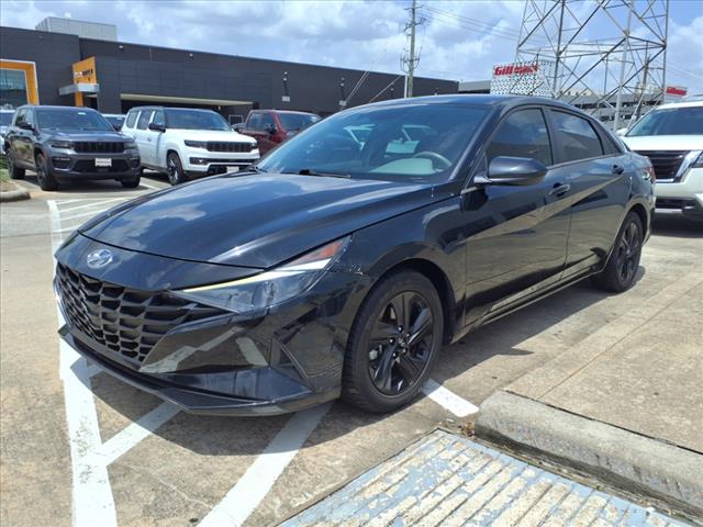 2022 Hyundai ELANTRA SEL