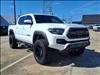 2019 Toyota Tacoma TRD Off-Road - thumbnail 2