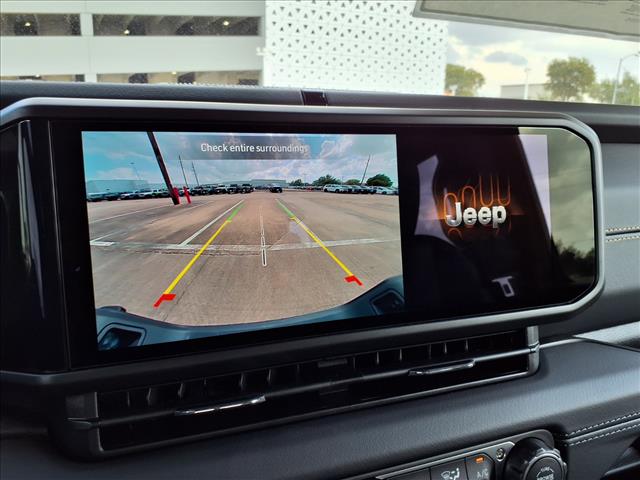 2025 Jeep Gladiator High Tide