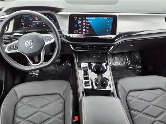 2024 Volkswagen Atlas Cross Sport 2.0T SE w/Technology