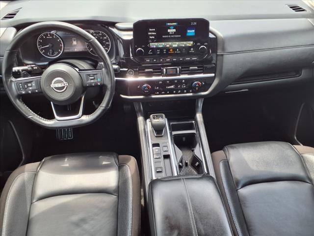 2024 Nissan Pathfinder SL