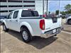 2019 Nissan Frontier SV - thumbnail 4