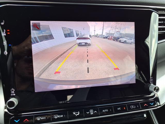 2025 Jeep Wagoneer Base