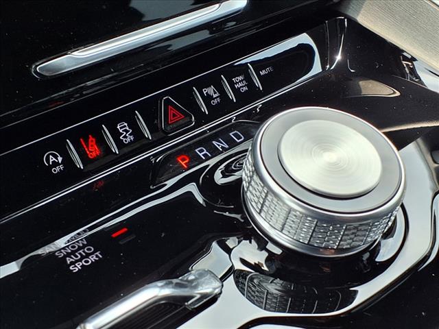 2025 Jeep Wagoneer L Base