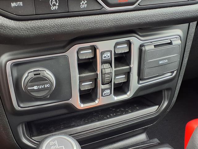 2025 Jeep Gladiator NightHawk