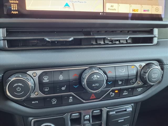 2025 Jeep Gladiator Mojave X