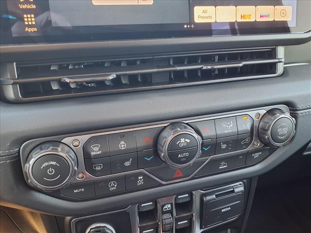 2025 Jeep Gladiator Mojave