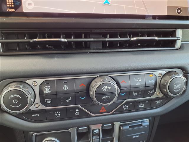 2025 Jeep Gladiator Mojave X