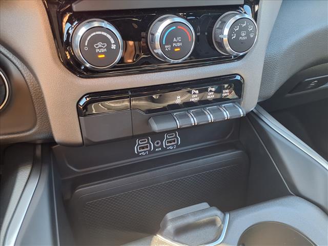 2025 RAM 1500 Express