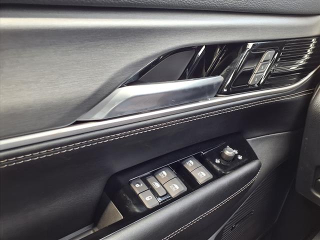 2025 Jeep Wagoneer Base