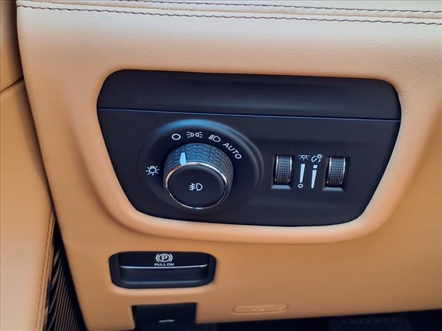 2025 Jeep Grand Cherokee L Summit Reserve