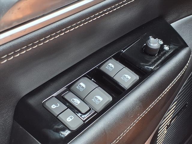 2025 Jeep Wagoneer L Base