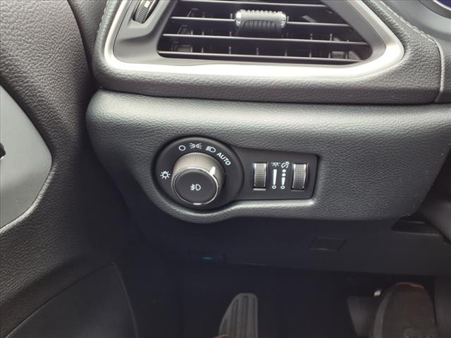 2025 Chrysler Pacifica Plug-In Hybrid Premium S Appearance