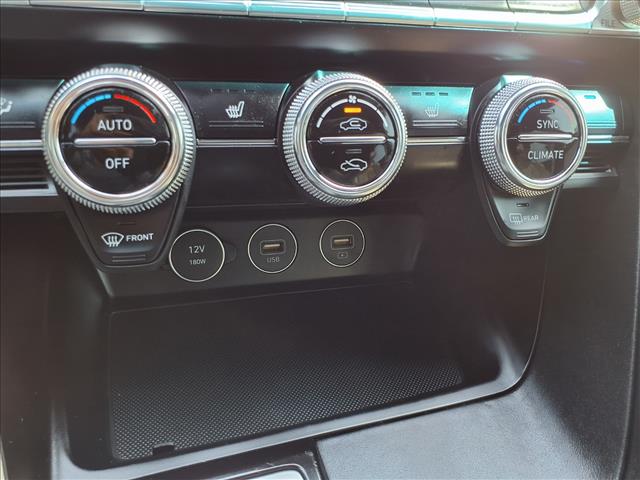 2022 Genesis G70 2.0T