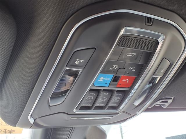 2025 Jeep Wagoneer L Base