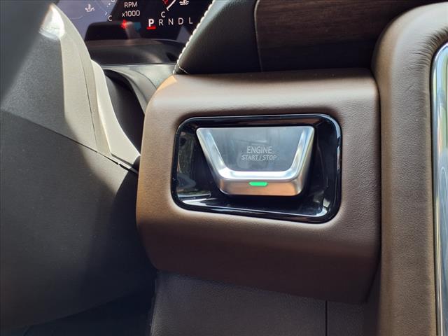 2025 GMC Yukon XL Denali Ultimate