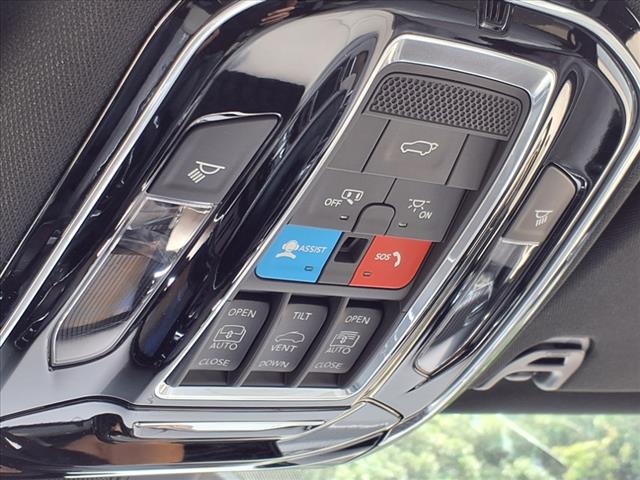 2025 Jeep Grand Wagoneer Base