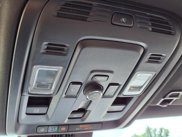 2025 GMC Yukon XL Denali Ultimate