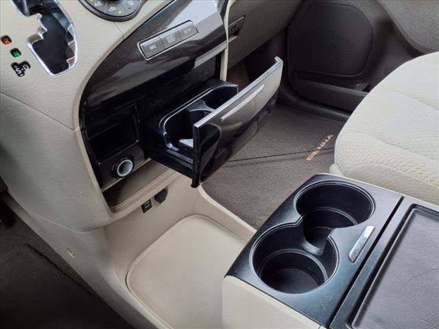 2012 Toyota Sienna LE 7-Passenger Auto Access Seat