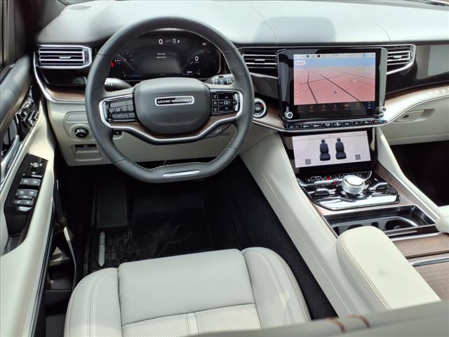 2025 Jeep Grand Wagoneer Base