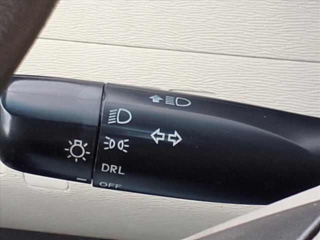 2012 Toyota Sienna LE 7-Passenger Auto Access Seat