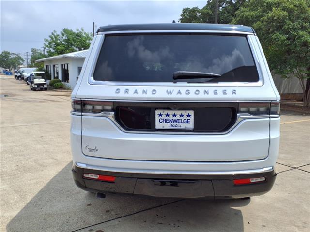 2025 Jeep Grand Wagoneer Base
