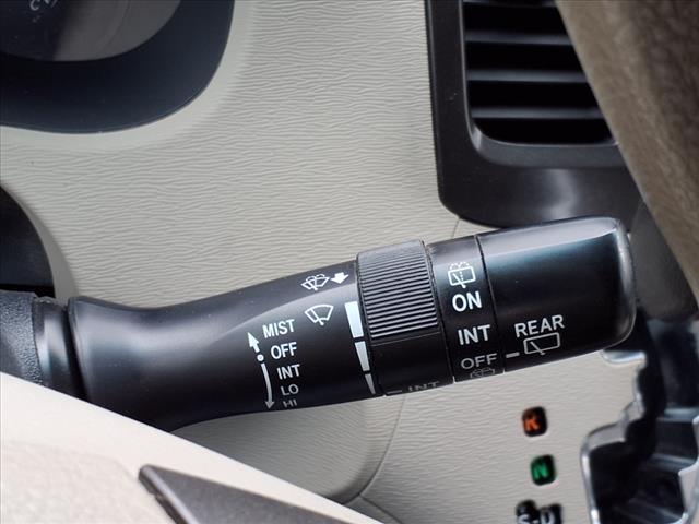 2012 Toyota Sienna LE 7-Passenger Auto Access Seat