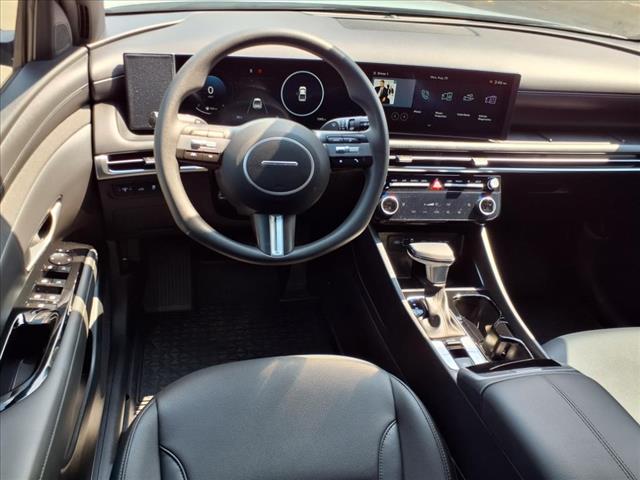 2025 Hyundai SANTA CRUZ SEL Activity