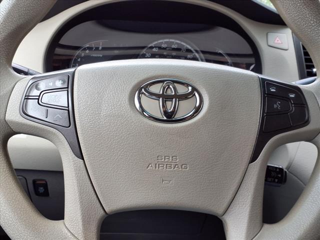 2012 Toyota Sienna LE 7-Passenger Auto Access Seat