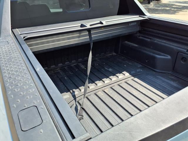 2025 Hyundai SANTA CRUZ SEL Activity