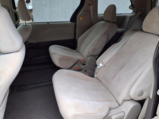 2012 Toyota Sienna LE 7-Passenger Auto Access Seat