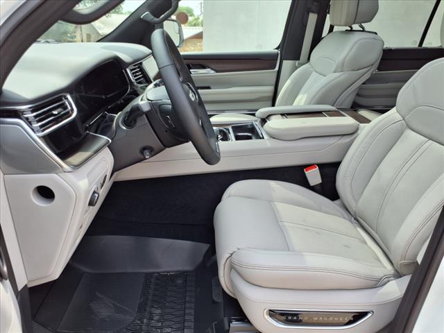 2025 Jeep Grand Wagoneer Base