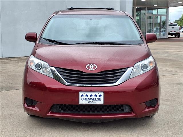 2012 Toyota Sienna LE 7-Passenger Auto Access Seat